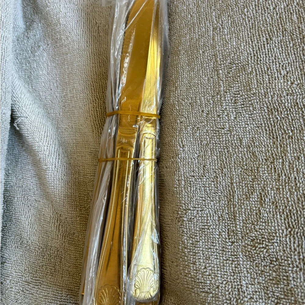 Dinner Table Knife‎ Stainless Steel Shell Pattern Flatware Set Pack of 12